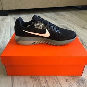 Nike Zoom Structure Size 10 - Never Worn